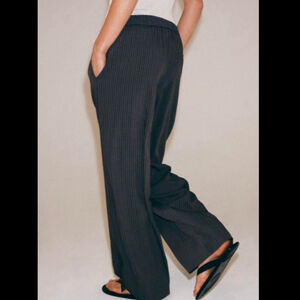 Women's ZARA Charcoal Pleated Wide Leg Trousers M Pull On Pants Loungewear
